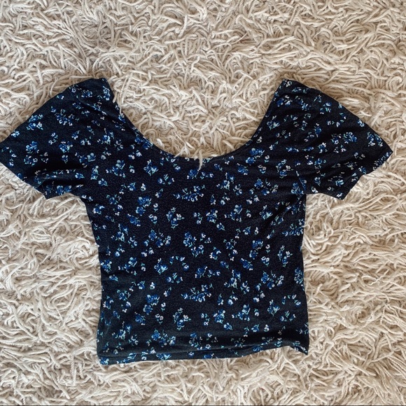 Aeropostale Floral Crop Top - Picture 2 of 6